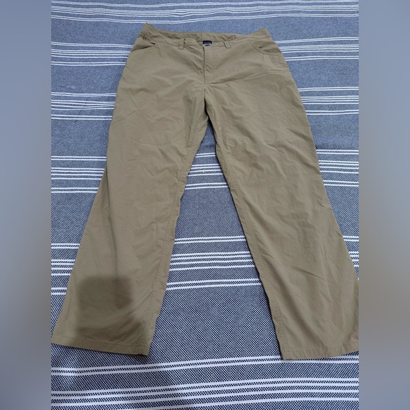 Patagonia Pants - Womens Tan Pants Size 16